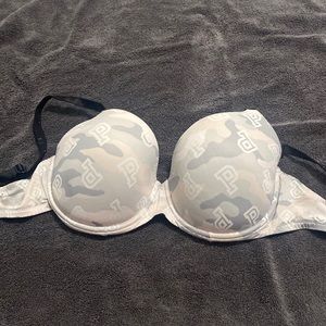 Victoria’s Secret Pink bra size 36DD